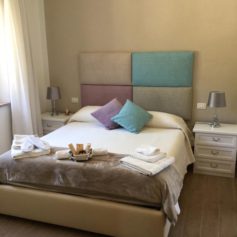 Bed and Breakfast Il Giardino Di Daniela à San Teodoro  Extérieur photo